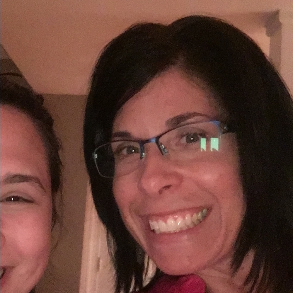 Meet your Posher, Angela